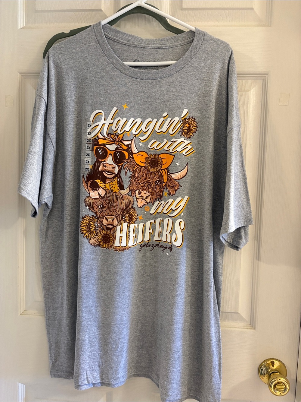 Hangin' with My Heifers Graphic Tee - Grey